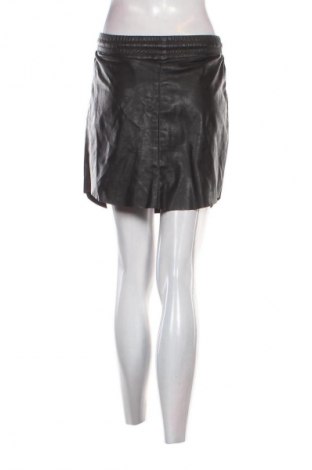 Пола Distrikt Norrebro, Размер S, Цвят Черен, Цена 2,04 €