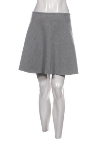 Пола Esprit, Размер M, Цвят Сив, Цена 2,04 €