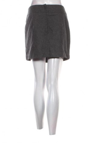 Пола H&M, Размер M, Цвят Сив, Цена 2,55 €