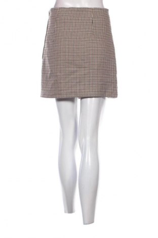 Пола H&M, Размер M, Цвят Многоцветен, Цена 2,04 €