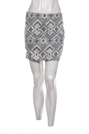 Пола H&M Divided, Размер M, Цвят Многоцветен, Цена 2,04 €