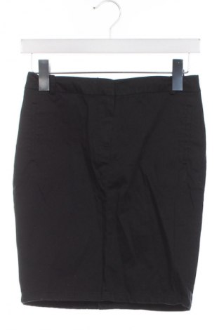 Пола Mango, Размер XS, Цвят Черен, Цена 2,04 €