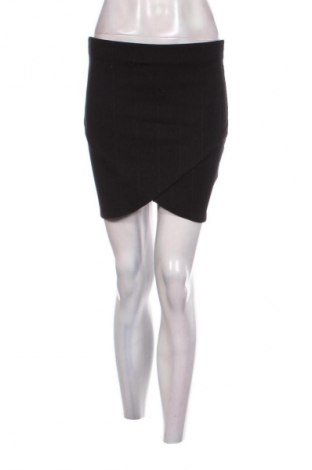 Пола New Look, Размер M, Цвят Черен, Цена 2,04 €