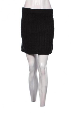 Пола SHEIN, Размер L, Цвят Черен, Цена 2,04 €