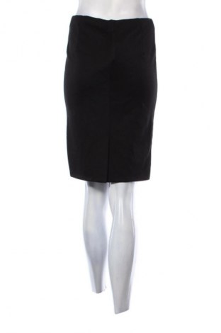 Пола Tippy, Размер S, Цвят Черен, Цена 2,04 €