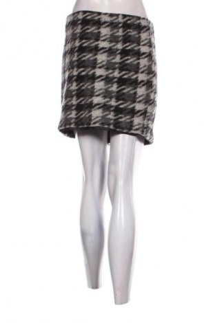 Пола Yessica, Размер M, Цвят Многоцветен, Цена 2,55 €