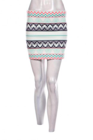 Пола Zara Trafaluc, Размер M, Цвят Многоцветен, Цена 2,55 €