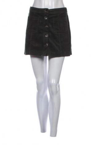 Пола Zara Trafaluc, Размер S, Цвят Зелен, Цена 3,57 €