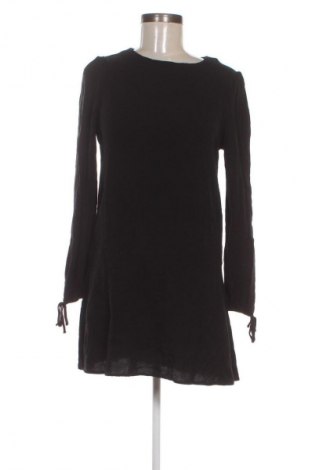 Рокля Mango, Размер M, Цвят Черен, Цена 2,17 €