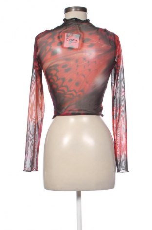 Дамска блуза Bershka, Размер S, Цвят Многоцветен, Цена 6,13 €