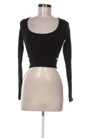 Дамска блуза Bershka, Размер XS, Цвят Черен, Цена 8,69 €