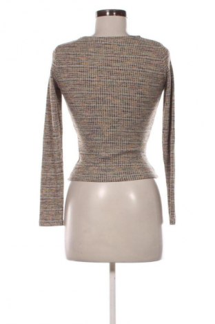 Дамска блуза Bershka, Размер M, Цвят Многоцветен, Цена 4,41 €