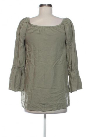 Dámská halenka Bershka, Velikost S, Barva Zelená, Cena  139,00 Kč