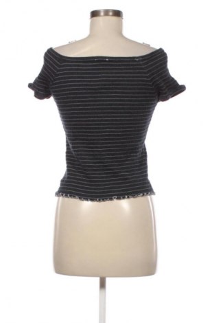 Γυναικεία μπλούζα Creeks, Μέγεθος M, Χρώμα Γκρί, Τιμή 6,99 €