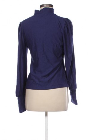 Bluză de femei Gestuz, Mărime M, Culoare Mov, Preț 408,99 Lei