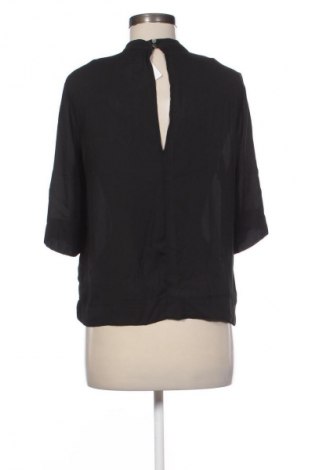 Дамска блуза Gina Tricot, Размер M, Цвят Черен, Цена 6,13 €