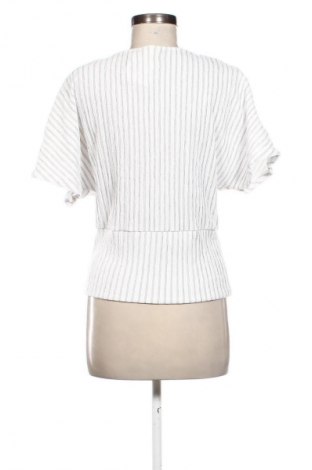 Дамска блуза H&M L.O.G.G., Размер S, Цвят Бял, Цена 2,55 €