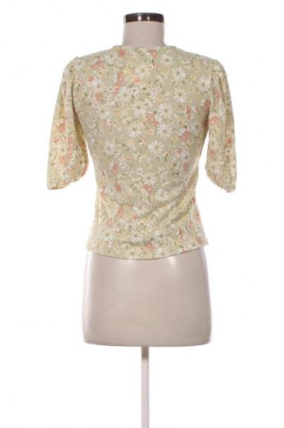 Дамска блуза Max, Размер XXS, Цвят Многоцветен, Цена 6,64 €