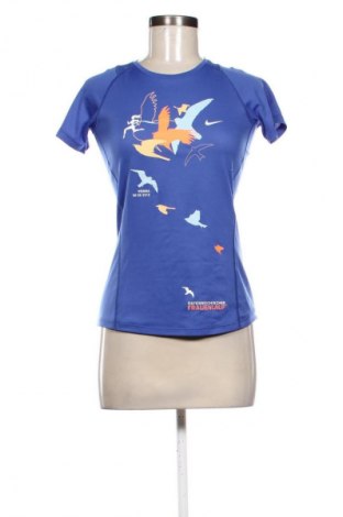 Дамска тениска Nike, Размер S, Цвят Лилав, Цена 8,18 €