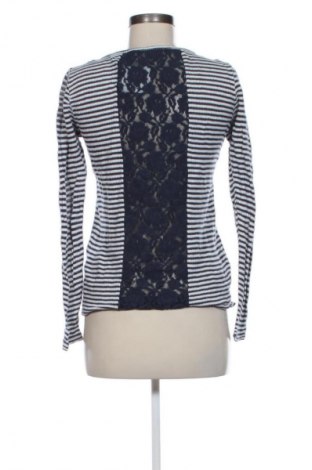 Γυναικεία μπλούζα ONLY, Μέγεθος XS, Χρώμα Πολύχρωμο, Τιμή 1,99 €