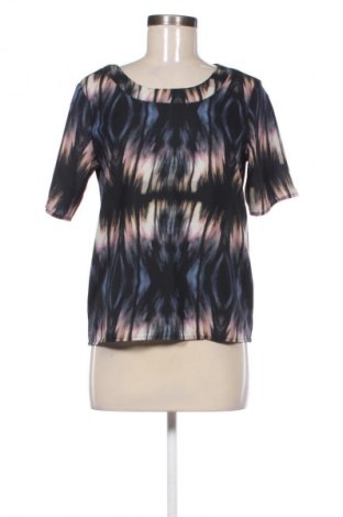 Γυναικεία μπλούζα ONLY, Μέγεθος S, Χρώμα Πολύχρωμο, Τιμή 10,17 €