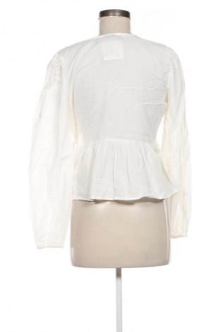 Bluzka damska Pieces, Rozmiar XS, Kolor Biały, Cena 11,99 zł