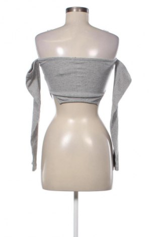 Дамска блуза Pretty Little Thing, Размер S, Цвят Сив, Цена 6,13 €