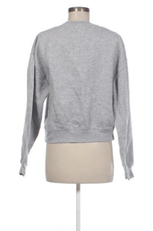Dámská halenka Pull&Bear, Velikost M, Barva Šedá, Cena  99,00 Kč