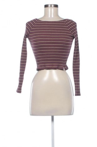 Дамска блуза Pull&Bear, Размер M, Цвят Многоцветен, Цена 7,15 €