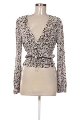 Γυναικεία μπλούζα Pull&Bear, Μέγεθος M, Χρώμα Πολύχρωμο, Τιμή 1,99 €
