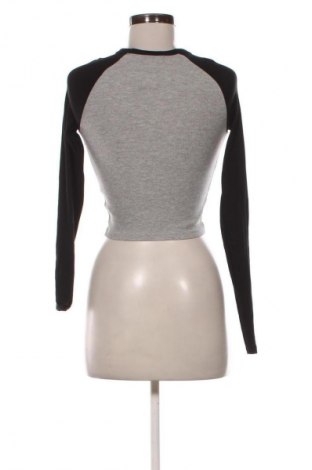 Bluzka damska Pull&Bear, Rozmiar S, Kolor Szary, Cena 33,99 zł
