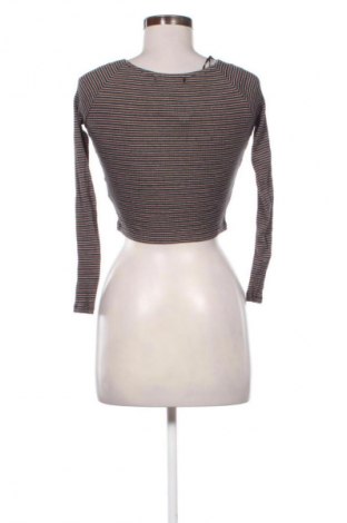 Дамска блуза Pull&Bear, Размер S, Цвят Многоцветен, Цена 10,22 €