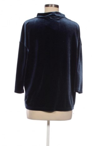 Dámská halenka Soaked In Luxury, Velikost M, Barva Modrá, Cena  1 879,00 Kč