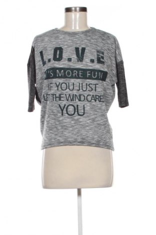 Дамска блуза Unbranded, Размер S, Цвят Многоцветен, Цена 6,13 €