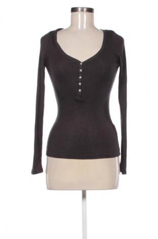 Дамска блуза Unbranded, Размер M, Цвят Сив, Цена 7,15 €