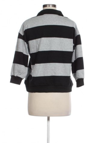 Дамска блуза Unbranded, Размер M, Цвят Многоцветен, Цена 5,11 €