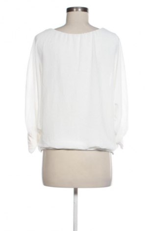Дамска блуза Unbranded, Размер M, Цвят Бял, Цена 2,55 €