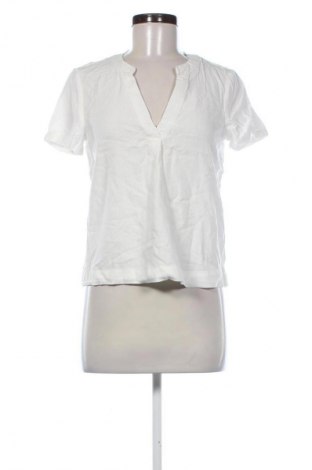 Damen Shirt Vero Moda, Größe XS, Farbe Weiß, Preis 21,99 €