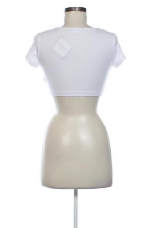 Дамска блуза Weekday, Размер S, Цвят Бял, Цена 5,11 €