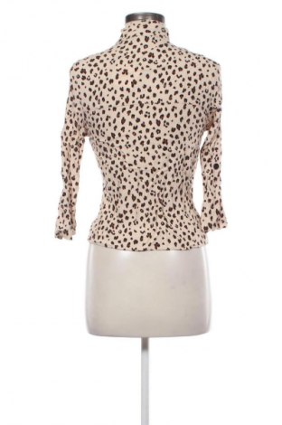 Дамска риза Bershka, Размер S, Цвят Многоцветен, Цена 5,38 €