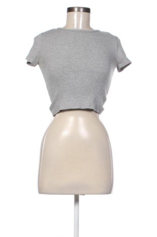 Дамска тениска H&M Divided, Размер S, Цвят Сив, Цена 9,20 €