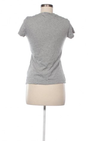 Дамска тениска Levi's, Размер S, Цвят Сив, Цена 9,20 €