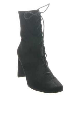 Дамски боти ASOS, Размер 38, Цвят Черен, Цена 36,30 €