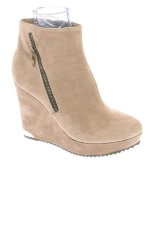 Дамски боти CENTRO, Размер 39, Цвят Бежов, Цена 61,35 €