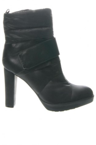 Дамски боти Calvin Klein, Размер 39, Цвят Черен, Цена 123,72 €