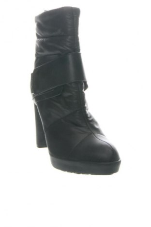 Дамски боти Calvin Klein, Размер 39, Цвят Черен, Цена 123,72 €