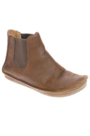 Дамски боти Clarks, Размер 38, Цвят Кафяв, Цена 93,56 €