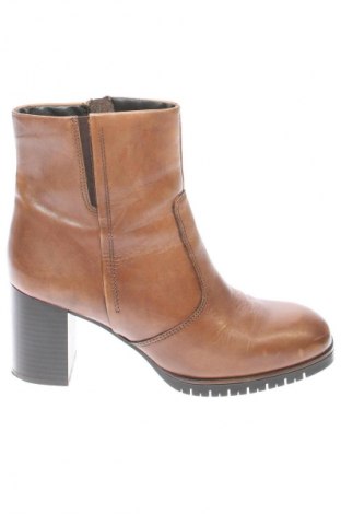 Дамски боти Lasocki, Размер 40, Цвят Кафяв, Цена 48,41 €