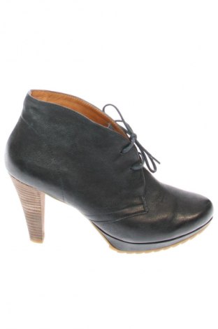 Damskie botki Paul Green, Rozmiar 38, Kolor Czarny, Cena 103,35 zł