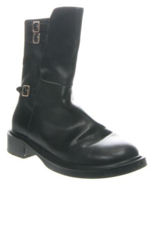 Дамски боти Reserved, Размер 39, Цвят Черен, Цена 32,21 €